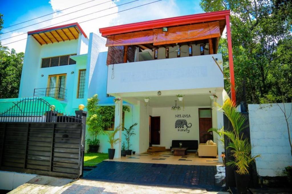 Nelinsa Residence 캔디 외부 사진
