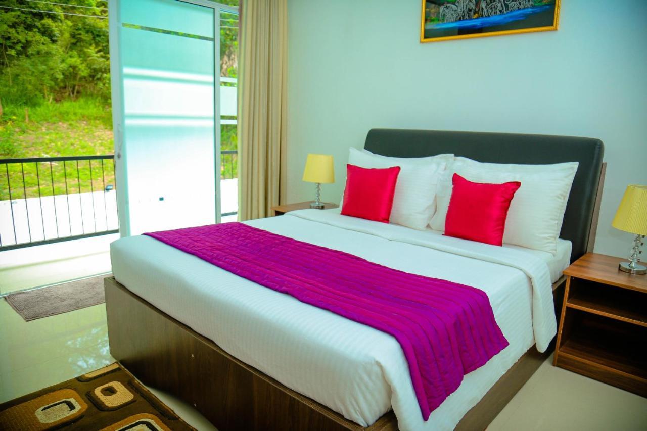 Nelinsa Residence 캔디 외부 사진
